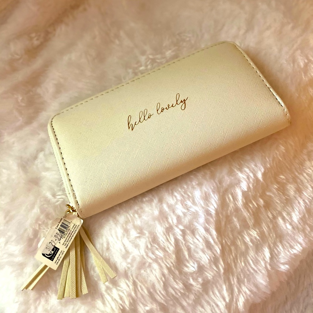 NWT wallet ✨hello lovely✨